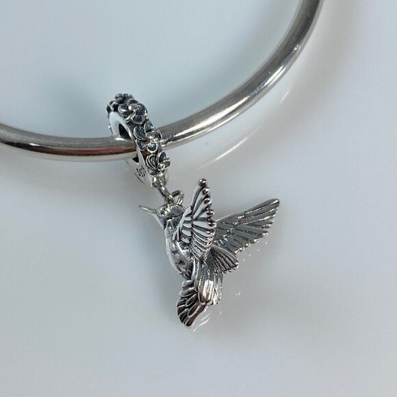 Hummingbird Dangle Charm - Picture 1 of 8